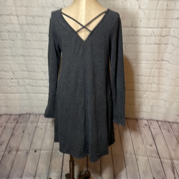 Alya Gray Dress with cross back size small - Picture 7 of 8